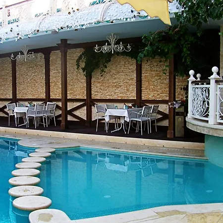 Hotel Rich 5*